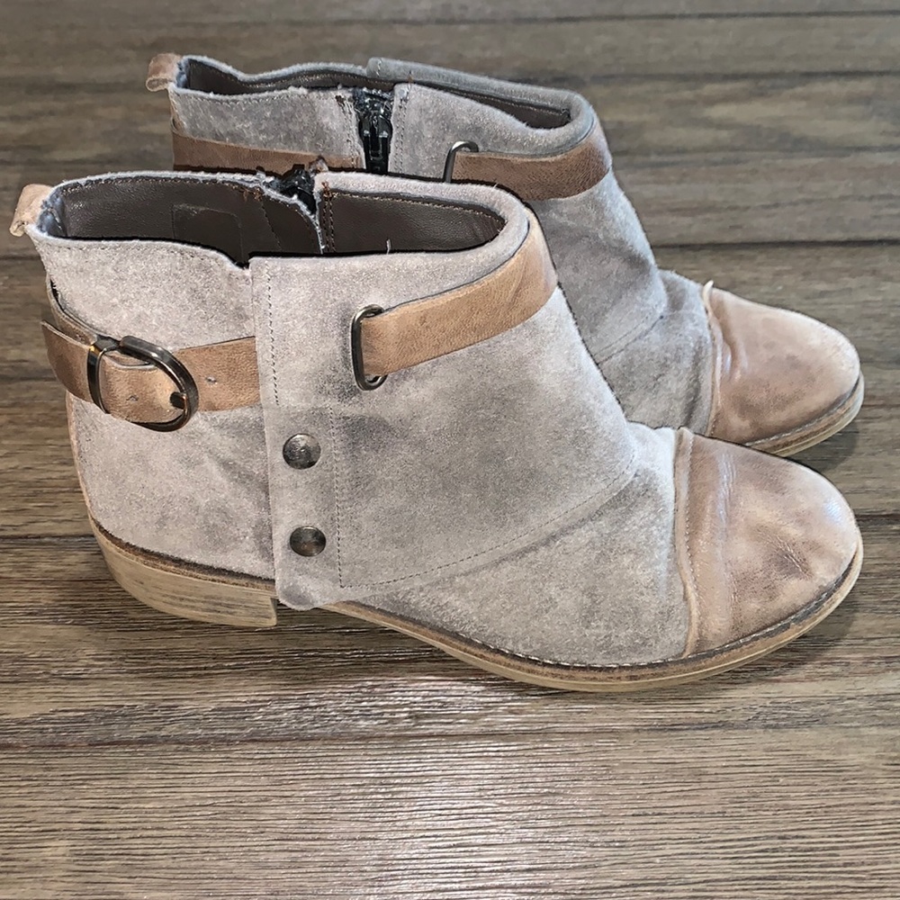 Boutique9 Women's Ankle Boots Booties